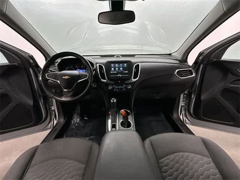 Used 2019 Chevrolet Equinox LT image 19
