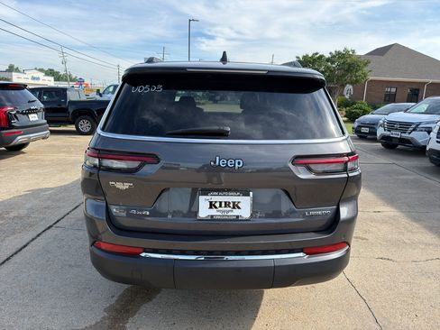 Used 2022 Jeep Grand Cherokee L Laredo w/ Luxury Tech Group I AWD/4WD image 4