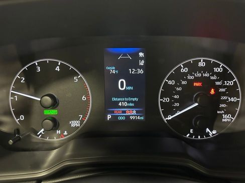 Used 2025 Toyota Corolla SE image 23