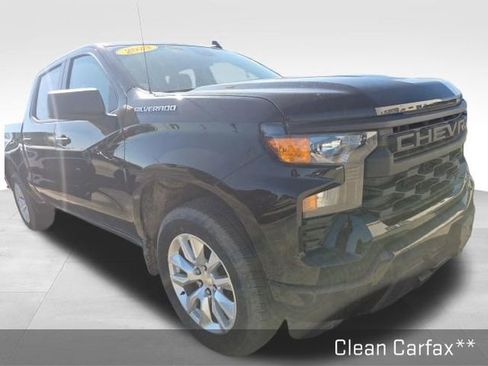 Used 2023 Chevrolet Silverado 1500 Custom AWD/4WD image 2