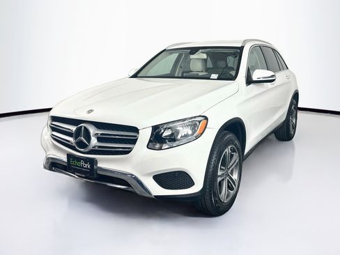 Used 2019 Mercedes-Benz GLC 300 4MATIC image 3