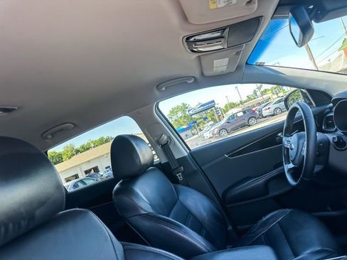 Used 2019 Kia Sorento EX AWD/4WD image 25