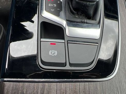 Used 2024 Audi Q5 2.0T Premium Plus AWD/4WD image 23