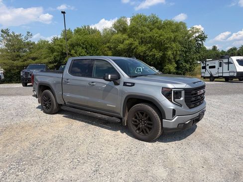 Used 2024 GMC Sierra 1500 Elevation w/ Elevation Premium Package AWD/4WD image 16
