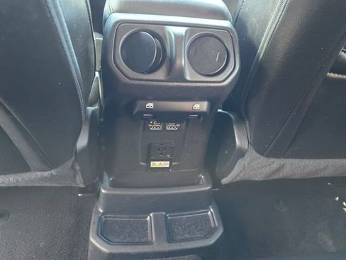 Used 2023 Jeep Wrangler Unlimited Sahara w/ Cold Weather Group AWD/4WD image 30
