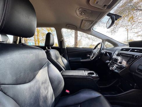 Used 2015 Toyota Prius V Five FWD image 14