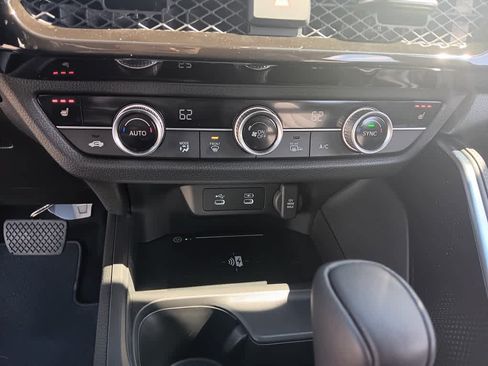 Used 2025 Acura ADX AWD image 21