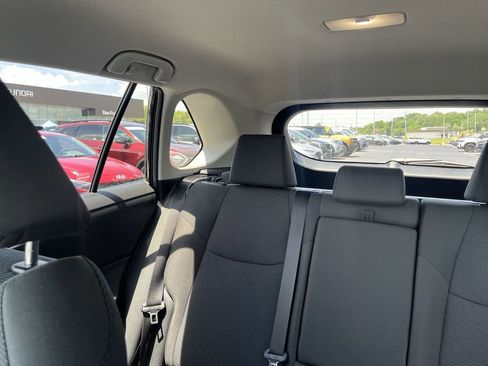 Used 2024 Toyota RAV4 LE AWD/4WD image 12