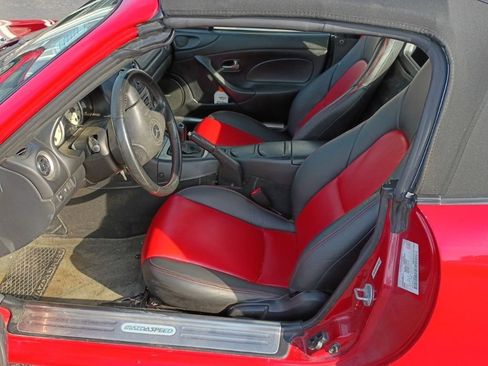 Used 2004 MAZDA MX-5 Miata MAZDASPEED w/ Grand Touring Pkg RWD image 6