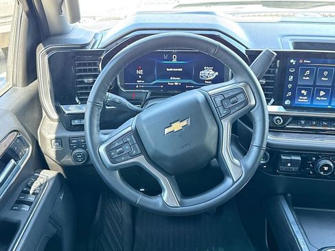 Used 2025 Chevrolet Silverado 2500 LTZ w/ LTZ Premium Package image 23