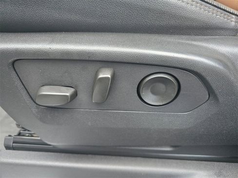 Used 2024 Chevrolet Silverado 3500 High Country image 21