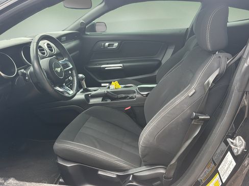 Used 2019 Ford Mustang Coupe w/ Black Accent Package RWD image 10