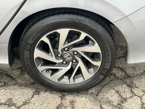 Used 2018 Honda Civic EX image 33