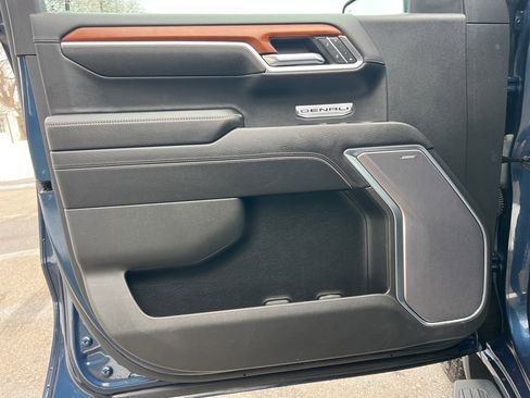 Used 2022 GMC Sierra 1500 Denali w/ Technology Package image 10