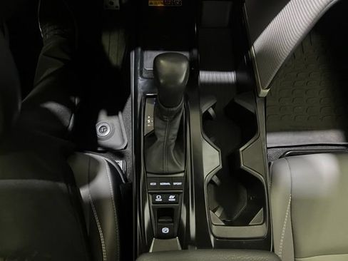 Certified 2025 Toyota Camry SE FWD image 21
