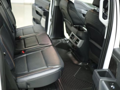 Used 2023 Ford F350 Lariat image 53