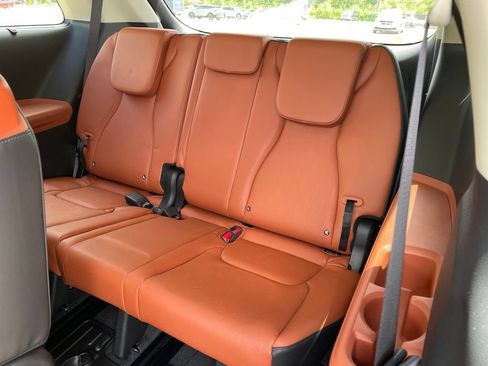 New 2026 Kia Carnival EX FWD image 13
