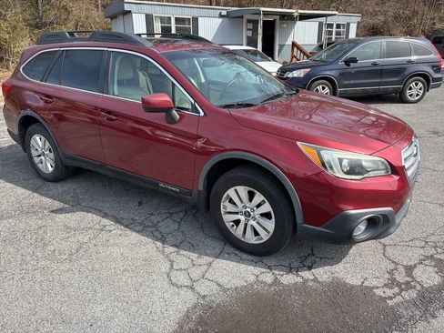 Used 2015 Subaru Outback 2.5i Premium image 16