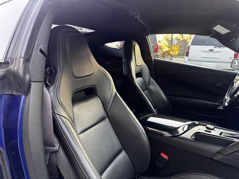 Used 2017 Chevrolet Corvette Stingray Coupe w/ 1LT image 15