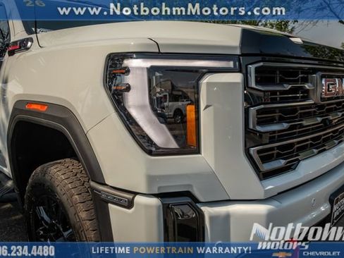 Used 2026 GMC Sierra 3500 AT4 AWD/4WD image 8