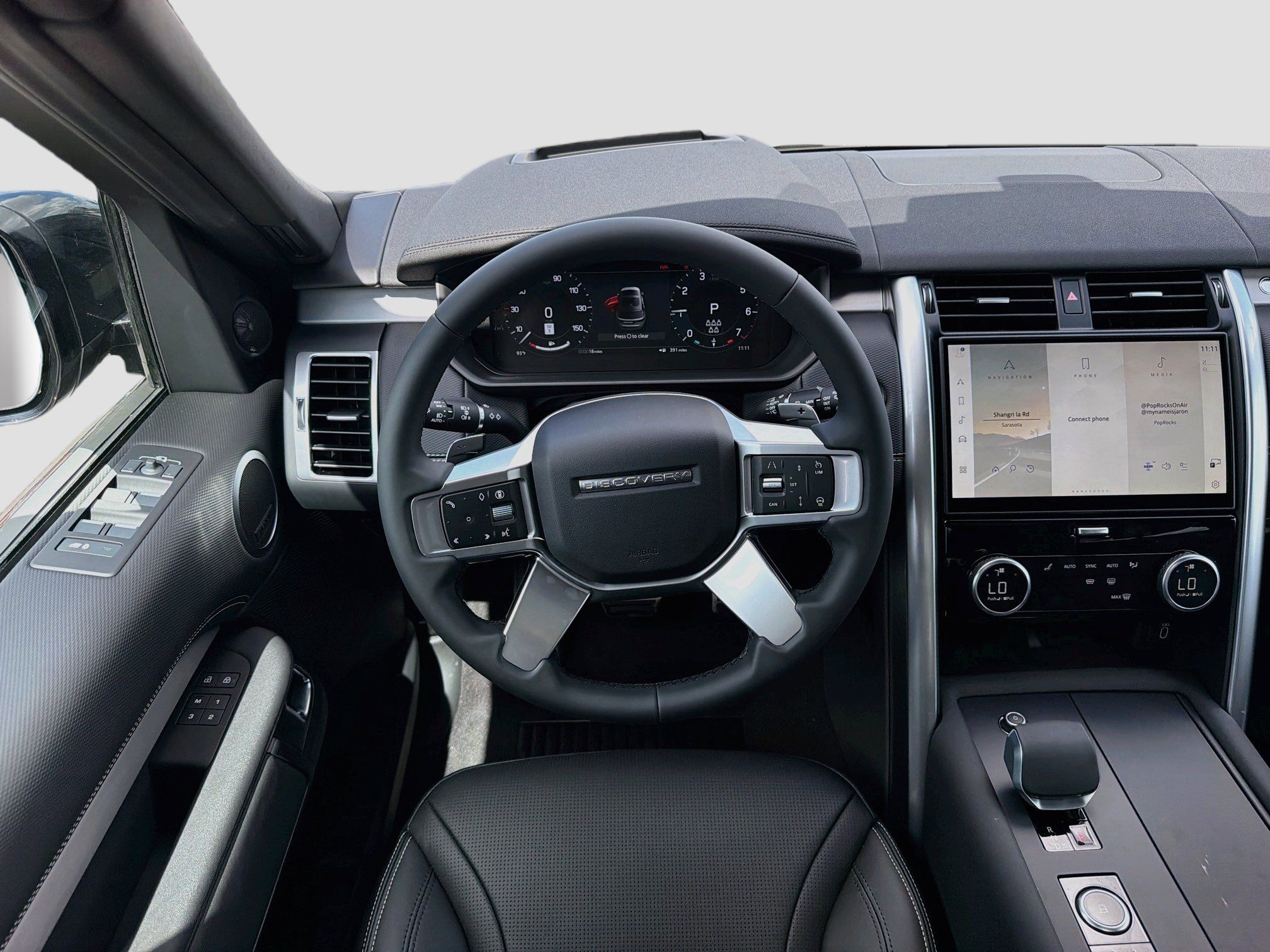New 2026 Land Rover Discovery Limited Edition AWD/4WD image 18