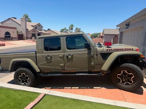 Used 2020 Jeep Gladiator Rubicon AWD/4WD image 4