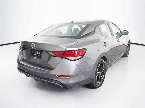 Used 2024 Nissan Sentra SV FWD image 9