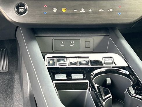 New 2026 Nissan Murano Platinum w/ Cargo Package AWD/4WD image 25