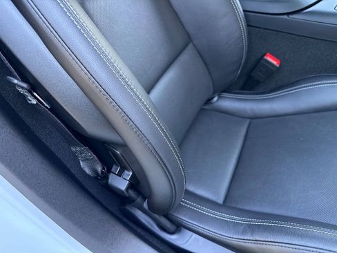 Used 2019 Chevrolet Corvette Stingray Coupe w/ 1LT RWD image 46