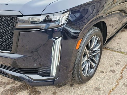 Certified 2024 Cadillac Escalade Sport Platinum image 10