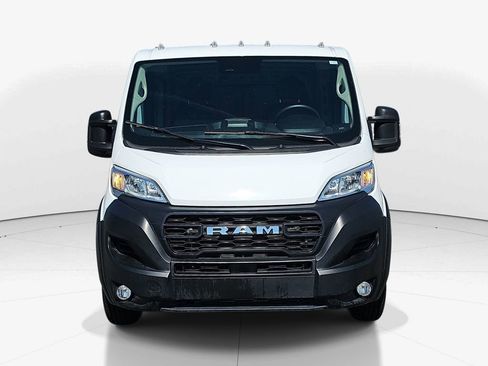 Used 2025 RAM ProMaster 2500 w/ Convenience Group FWD image 12