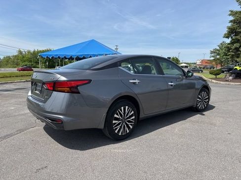 Certified 2023 Nissan Altima 2.5 SV AWD/4WD image 6
