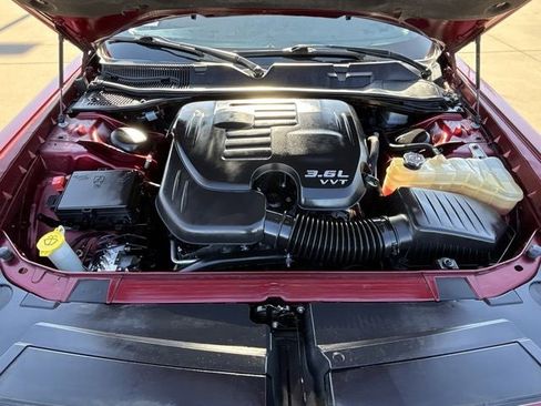 Used 2021 Dodge Challenger SXT w/ Blacktop Package image 27