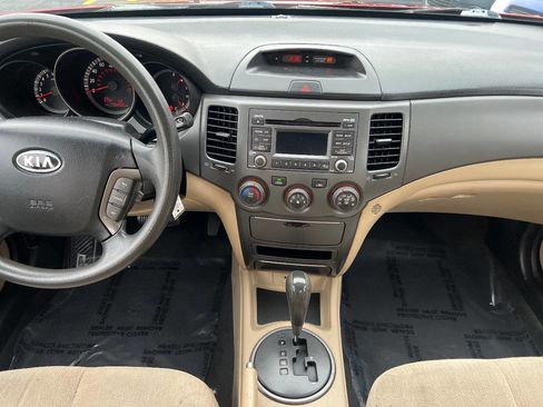 Used 2010 Kia Optima LX image 27