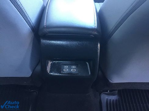 Used 2024 Toyota Corolla SE image 15