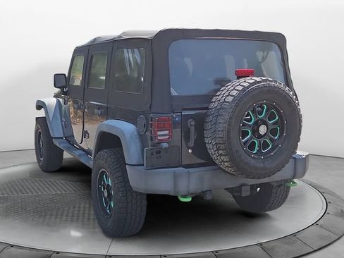 Used 2017 Jeep Wrangler Unlimited Sport w/ Connectivity Group AWD/4WD image 3