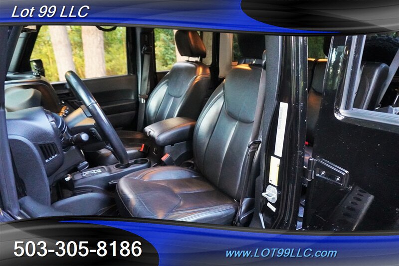 Used 2017 Jeep Wrangler Unlimited Sahara AWD/4WD image 14