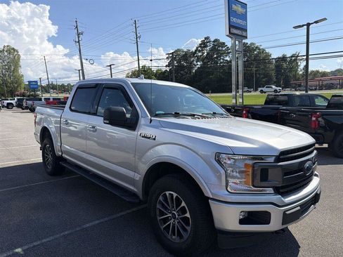 Used 2018 Ford F150 XLT w/ Equipment Group 302A Luxury AWD/4WD image 6
