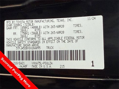 Used 2025 Toyota Tundra Limited image 29