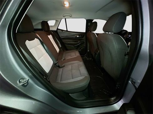 Used 2024 Chevrolet Trax LS w/ LS Convenience Package image 21