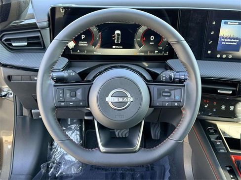 New 2026 Nissan Kicks SR w/ Cold Weather Package image 17