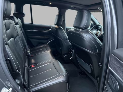 Used 2024 Jeep Grand Cherokee Limited 4xe image 15