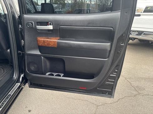 Used 2013 Toyota Tundra Platinum image 19