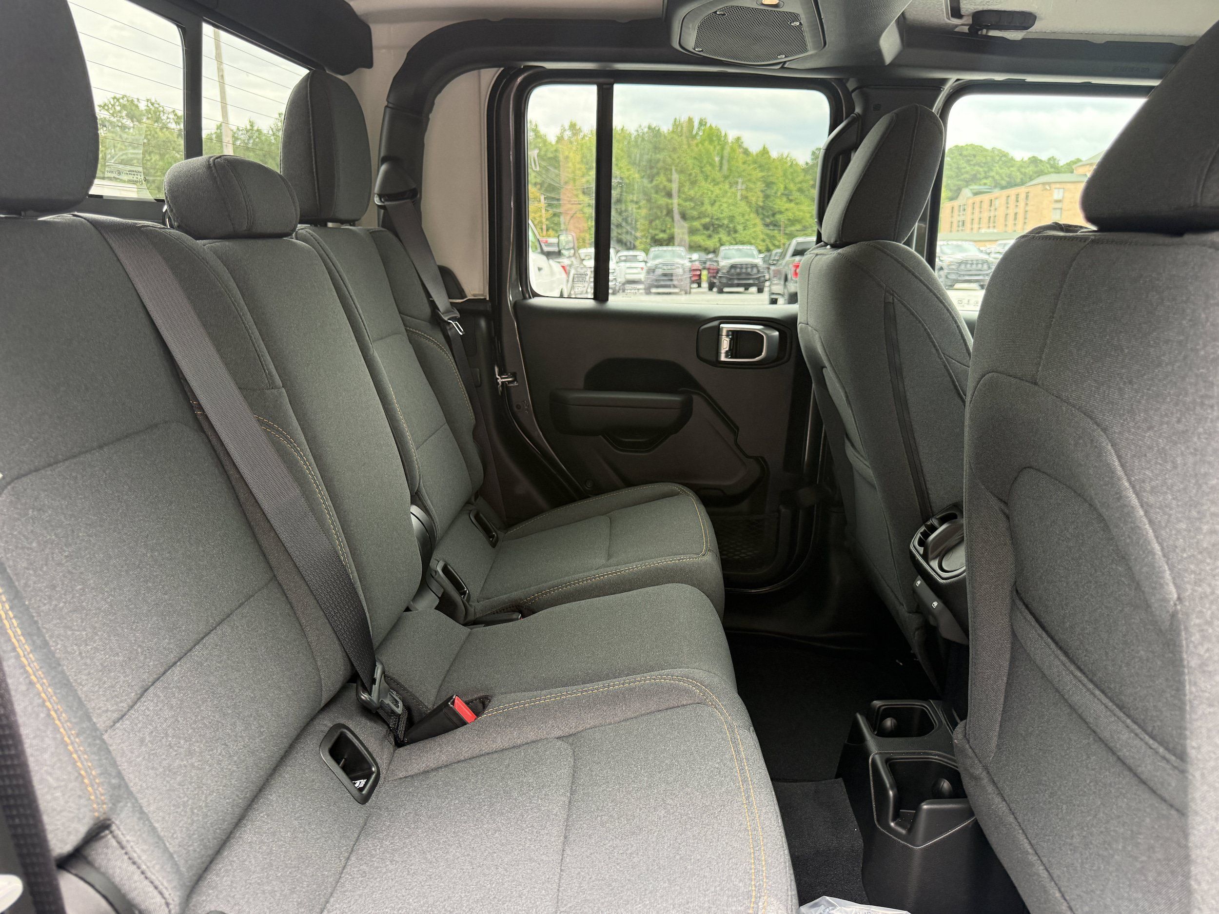 New 2027 Jeep Gladiator Sport AWD/4WD image 17