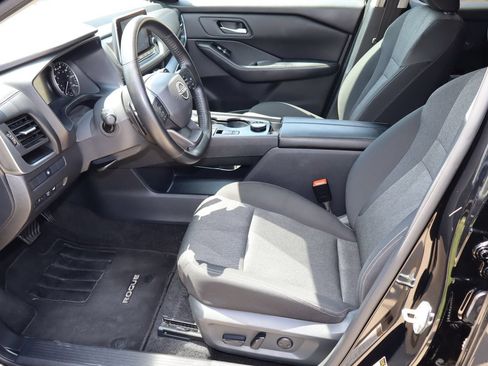 Used 2025 Nissan Rogue SV AWD/4WD image 15
