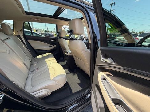 Used 2017 Buick Envision Essence FWD image 20
