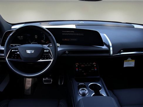 New 2026 Cadillac Vistiq Luxury image 14
