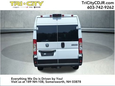 New 2025 RAM ProMaster 3500 w/ Quick Order Package 22G SLT image 4