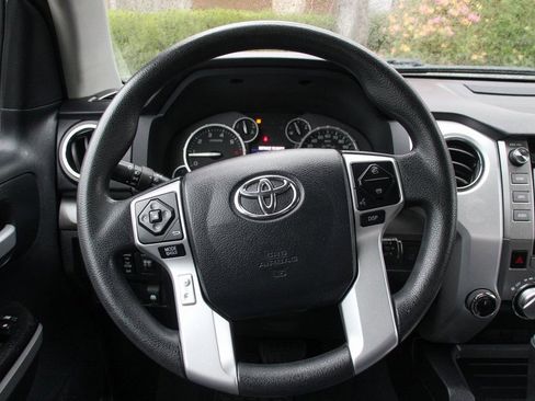 Used 2015 Toyota Tundra SR5 w/ TRD Off Road Package image 19
