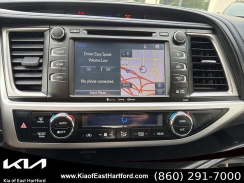 Used 2019 Toyota Highlander SE AWD/4WD image 30